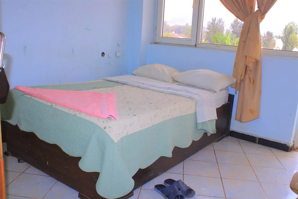 Single Bed Room